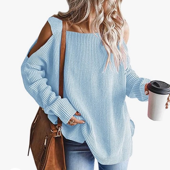 Woman cold shoulder oversized sweater knitted - Picture 4 of 9